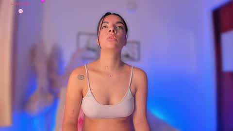 Snapshot of aylinz chatting on 7, 4, 2026 Alish online show from 7, 4, 2026