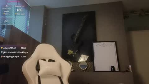 Ayreen Moore online show from 24, 3, 2026