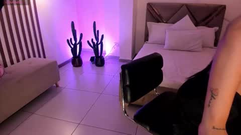 Ayshel online show from 8, 1, 2026