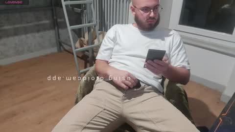 Snapshot of azagal22 chatting on 28, 9, 2025 justin online show from 28, 9, 2025