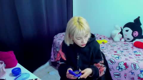 Azu Moure online show from 2, 3, 2026