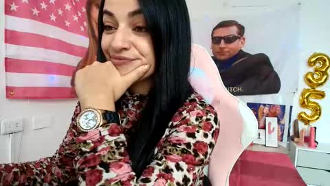 Azucena R online show from 21, 5, 2026