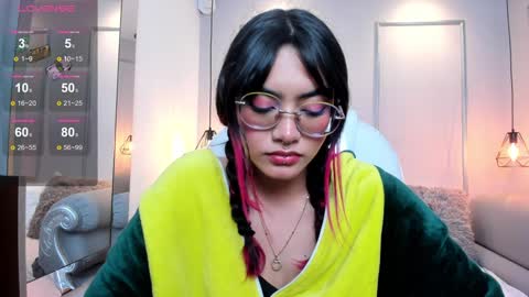 Snapshot of azurakindong chatting on 11, 1, 2025 Azura online show from 11, 1, 2025