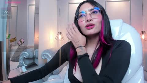 Snapshot of azurakindong chatting on 15, 1, 2025 Azura online show from 15, 1, 2025