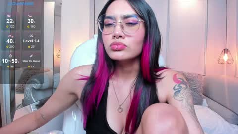 Snapshot of azurakindong chatting on 15, 1, 2025 Azura online show from 15, 1, 2025