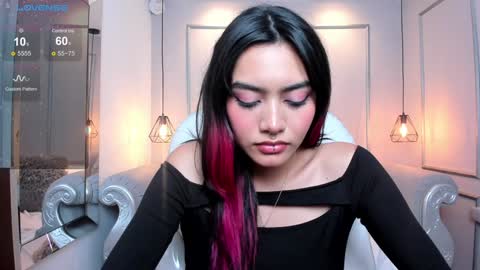 Snapshot of azurakindong chatting on 21, 1, 2025 Azura online show from 21, 1, 2025