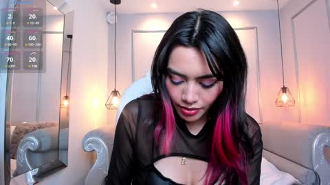 Snapshot of azurakindong chatting on 29, 1, 2025 Azura online show from 29, 1, 2025