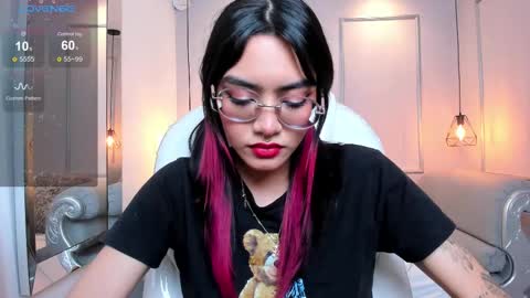 Snapshot of azurakindong chatting on 13, 2, 2025 Azura online show from 13, 2, 2025