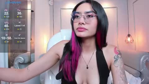 Snapshot of azurakindong chatting on 3, 3, 2025 Azura online show from 3, 3, 2025