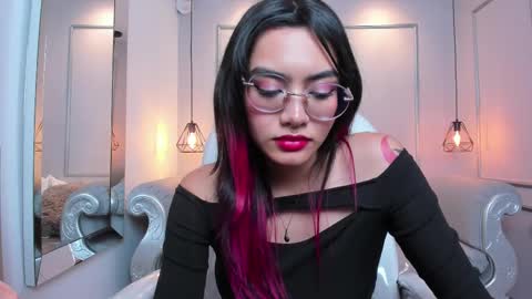 Snapshot of azurakindong chatting on 8, 3, 2025 Azura online show from 8, 3, 2025