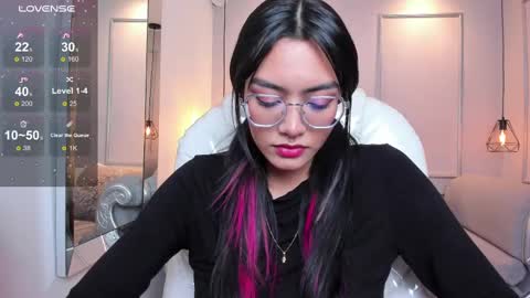 Snapshot of azurakindong chatting on 17, 9, 2025 Azura online show from 17, 9, 2025