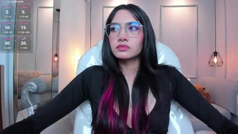 Snapshot of azurakindong chatting on 30, 9, 2025 Azura online show from 30, 9, 2025