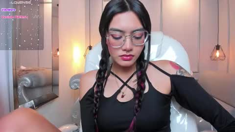 Snapshot of azurakindong chatting on 22, 10, 2025 Azura online show from 22, 10, 2025