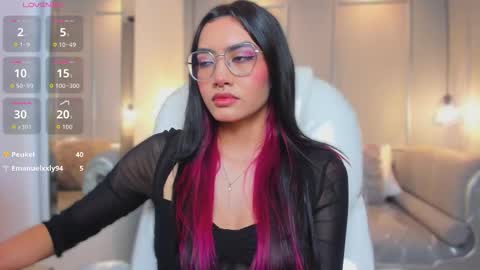 Azura online show from 10, 2, 2026