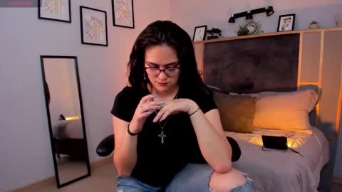 Azurra  online show from 24, 9, 2025