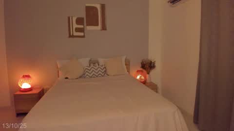 Snapshot of babesexy19_ chatting on 14, 10, 2025 itzell online show from 14, 10, 2025