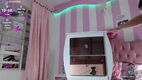 Snapshot of baby_candy22 chatting on 14, 11, 2025 zaleya online show from 14, 11, 2025