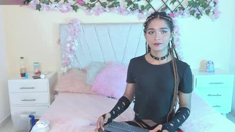 Snapshot of baby_kaliope chatting on 7, 1, 2025 Kaliope online show from 7, 1, 2025