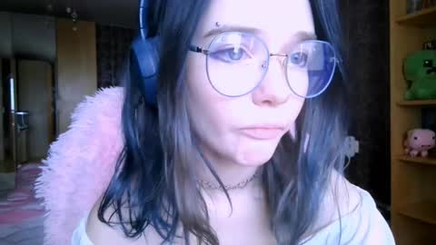 Alice online show from 27, 4, 2026