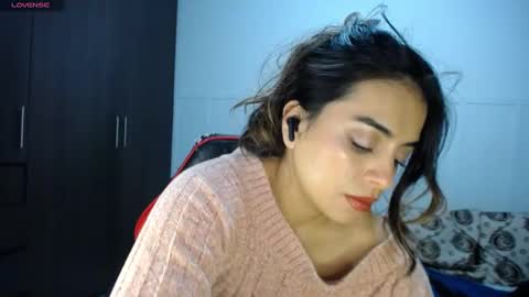 Snapshot of baby_roose chatting on 17, 1, 2025 Baby online show from 17, 1, 2025