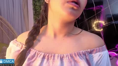 baby_sweet2010 online show from 4, 4, 2026