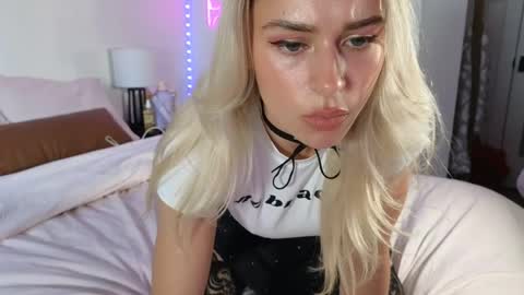 Baby Tavia online show from 21, 7, 2026