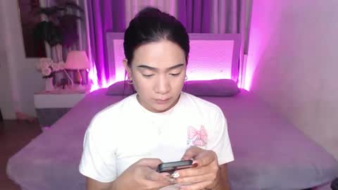   AMANDA  online show from 17, 4, 2026