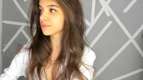 Aylin  online show from 3, 1, 2025