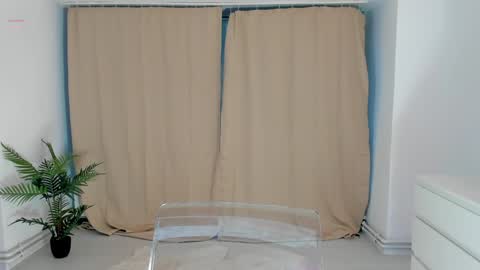 Aylin  online show from 14, 10, 2025