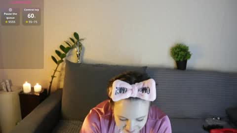 Babyhotgirlq online show from 10, 4, 2026