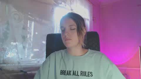 Sonya online show from 12, 10, 2025