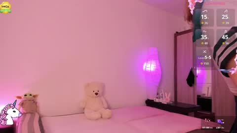 Snapshot of babyuniporn chatting on 10, 9, 2025 Eva online show from 10, 9, 2025