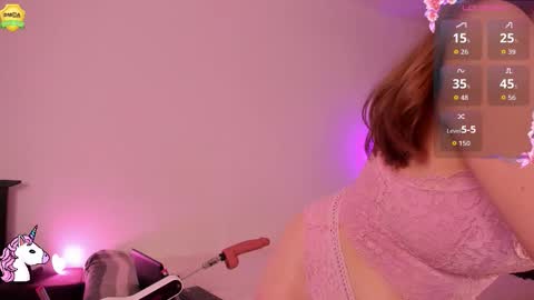 Snapshot of babyuniporn chatting on 6, 11, 2025 Eva online show from 6, 11, 2025