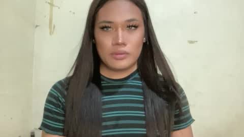 AMARA - FOLLOW ME AND THUMBS UP online show from 8, 4, 2026