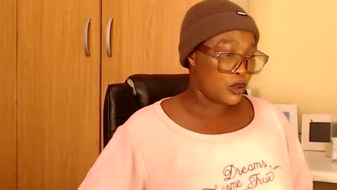 Snapshot of badfatass86 chatting on 13, 5, 2026 BadFatAss86 online show from 13, 5, 2026