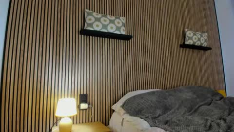 Name online show from 27, 4, 2026