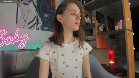 Molly  links in bio online show from 23, 1, 2025