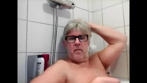 Snapshot of baggelina75 chatting on 13, 2, 2025 baggelina75 online show from 13, 2, 2025