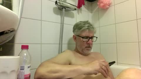 baggelina75 online show from 10, 5, 2026