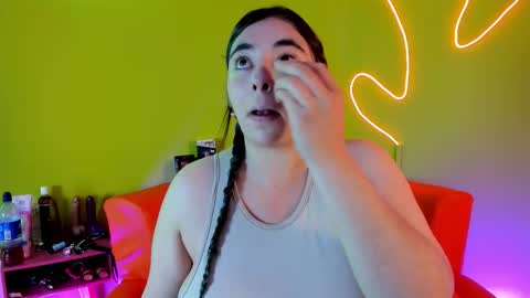 bagiolett  online show from 10, 10, 2025