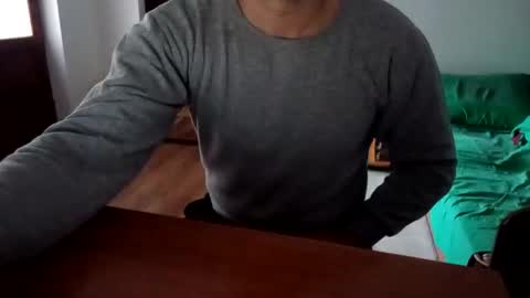 Snapshot of baiat_frumusel chatting on 16, 2, 2025 baiat_frumusel online show from 16, 2, 2025