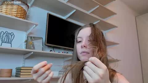 Snapshot of bam_bi chatting on 2, 2, 2026 Kira online show from 2, 2, 2026