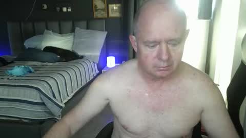 Snapshot of banging2705 chatting on 1, 11, 2025 Banging2705 online show from 1, 11, 2025