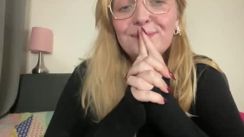 barbiegirl966 online show from 1, 2, 2025