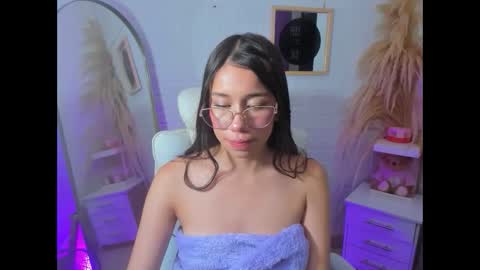 barbiegirl___ online show from 5, 3, 2025