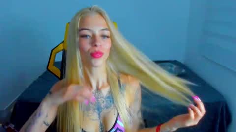 Snapshot of barbiie_5 chatting on 1, 3, 2026 Barbie online show from 1, 3, 2026