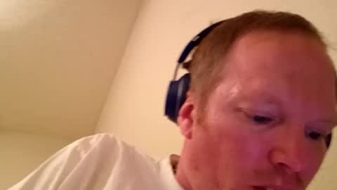 Snapshot of barniemay1 chatting on 2, 10, 2025 barniemay1 online show from 2, 10, 2025