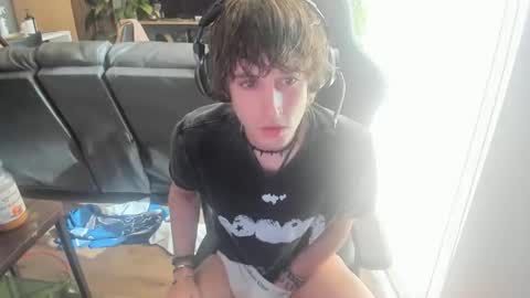 Snapshot of bashful4200 chatting on 8, 3, 2026 ryan online show from 8, 3, 2026