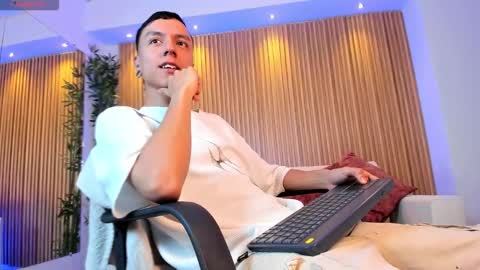 Basthiian online show from 3, 12, 2025