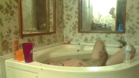 battlewolfxx online show from 7, 12, 2024